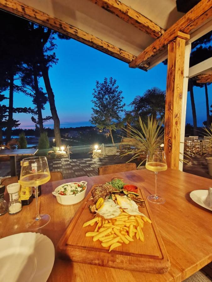 Mobile Home More Porton Nature Hideouts Rovinj Exterior foto